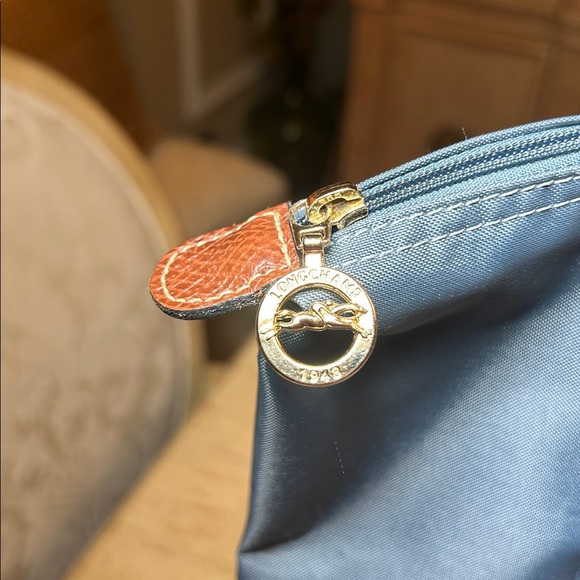 Longchamp Le Pliage Tote - Picture 4 of 9